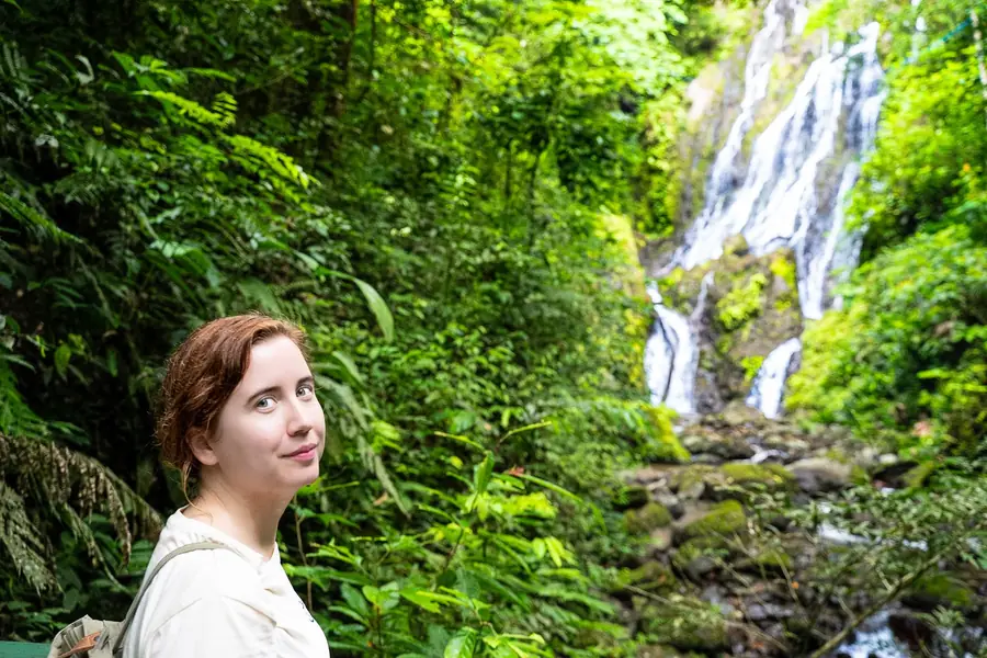 Vor dem Wasserfall