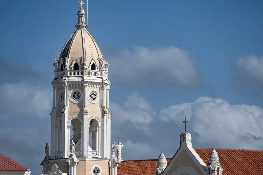 Kirchturm in Casco Viejo