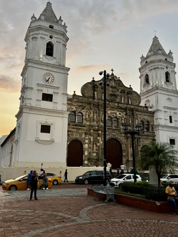 Kathedrale in Casco Viejo